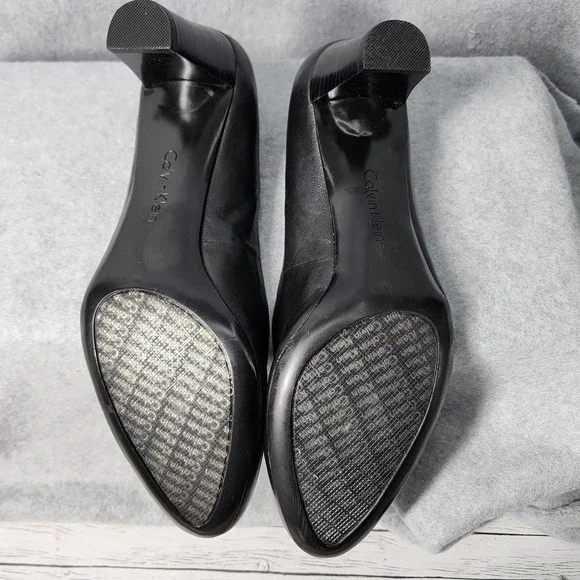 Calvin Klein Shoes Womens Size 9M Black Leather Aimee Pumps Classic Heels Career - Picture 7 of 10